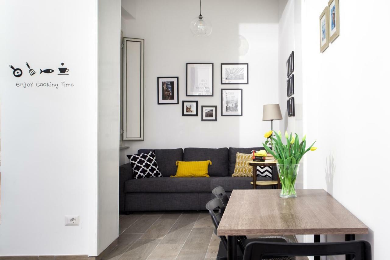 Manuela Apartments Centro Storico Наполи Екстериор снимка